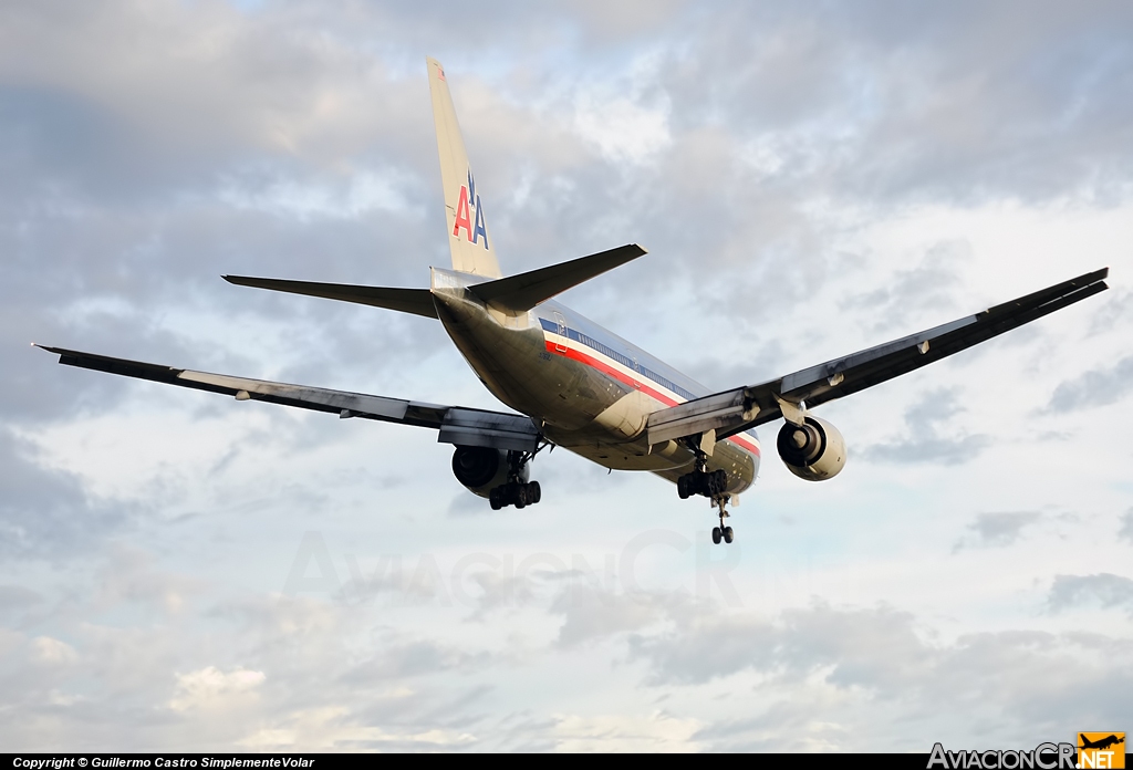 N761AJ - Boeing 777-223/ER - American Airlines