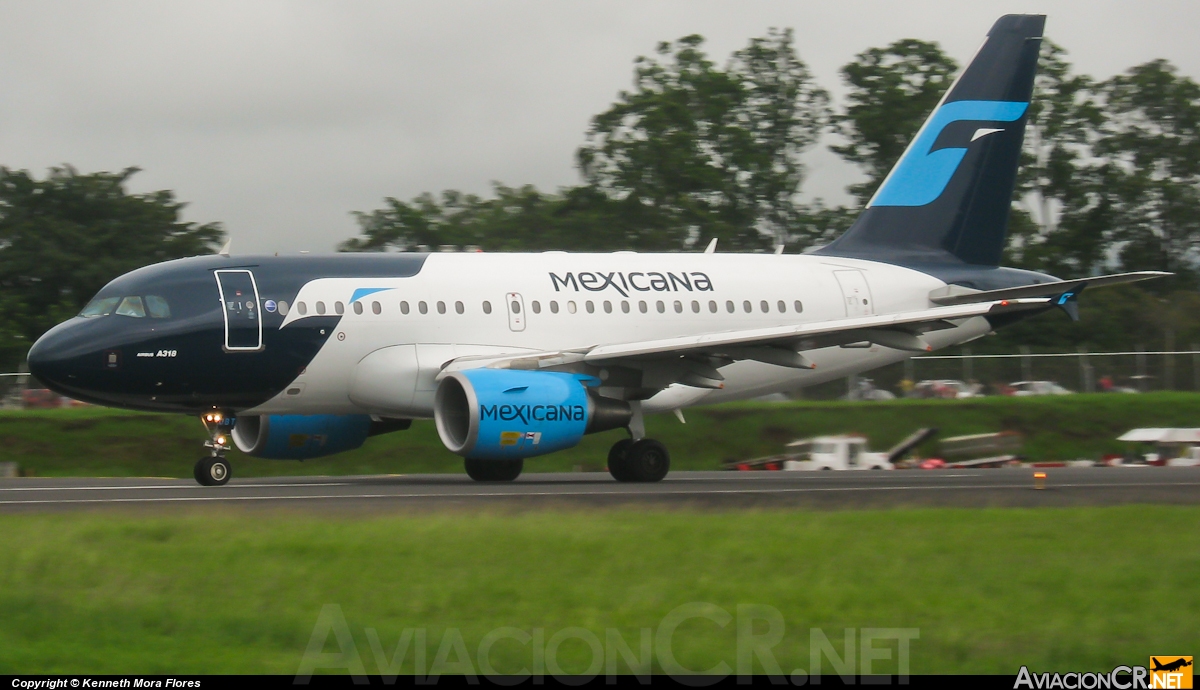XA-UBT - Airbus A318-111 - Mexicana