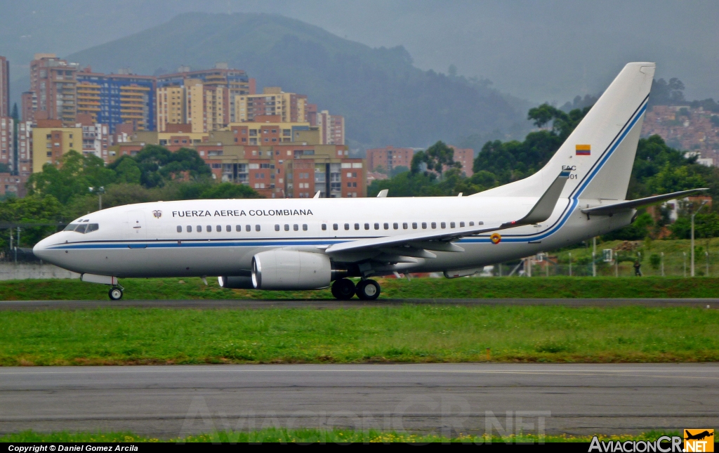 FAC0001 - Boeing 737-74V BBJ - Fuerza Aérea Colombiana