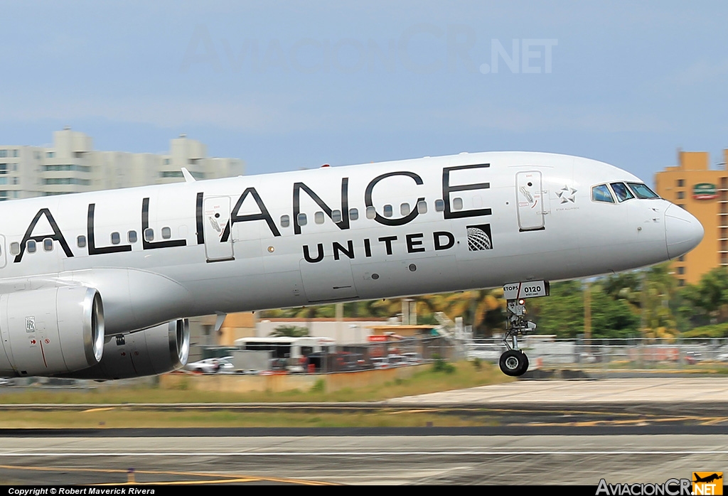 N14120 - Boeing 757-224 - United Airlines