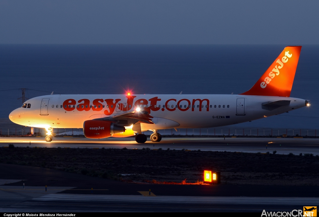 G-EZWA - Airbus A320-214 - EasyJet