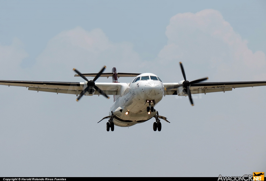 HR-AXH - ATR 42-320 - TACA Regional Airlines (Isleña Airlines)