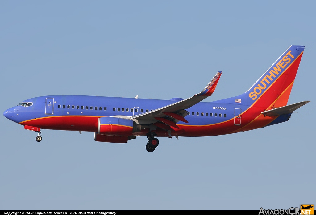 N750SA - Boeing 737-7H4 - Southwest Airlines