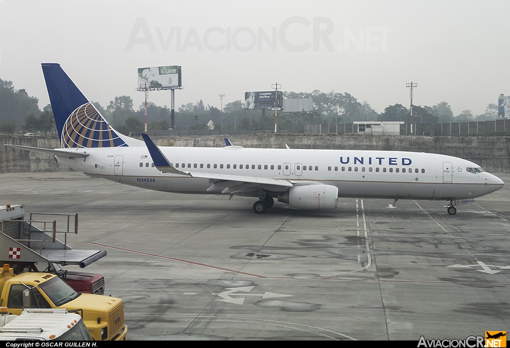 N24224 - Boeing 737-824 - United Airlines
