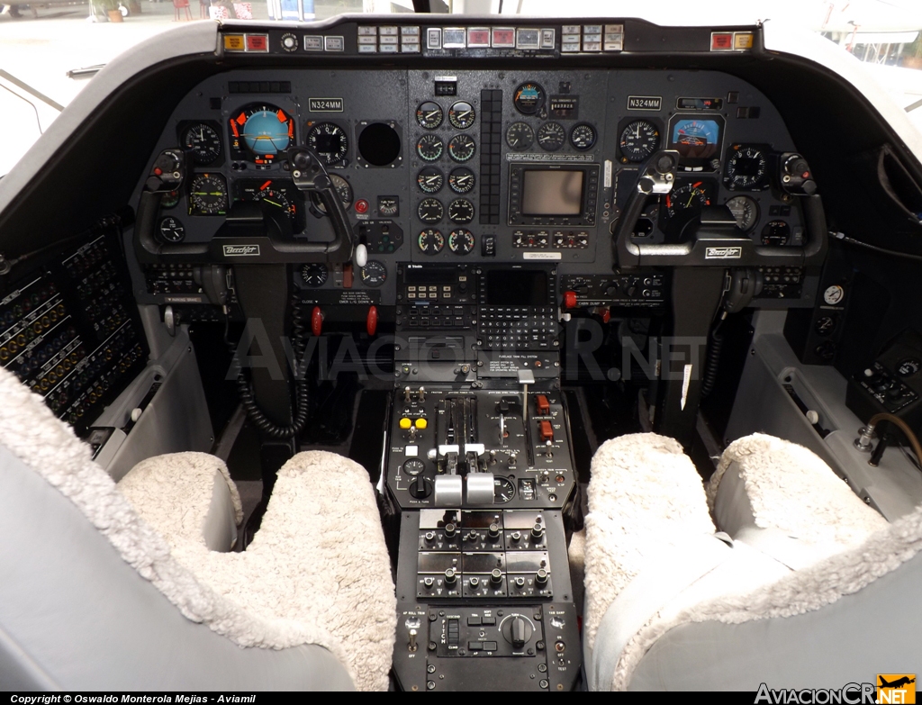 N324MM - Beechcraft Beechjet 400A - Privado