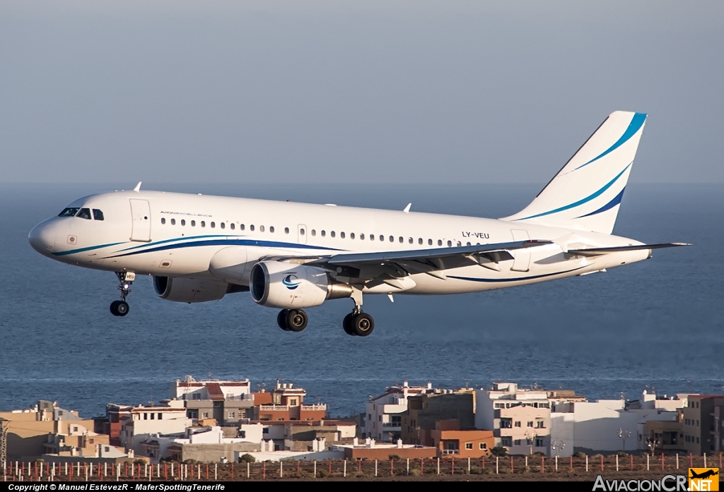 LY-VEU - Airbus A319-112 - Avion Express