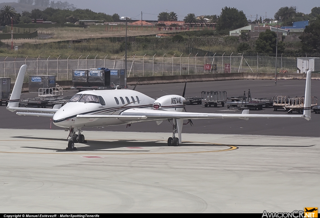 N8244L - Beechcraft 2000 Starship 1 - Radio Flyer Llc.