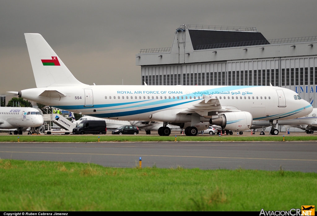 554 - Airbus A320-214 - Omán - Fuerza Aérea