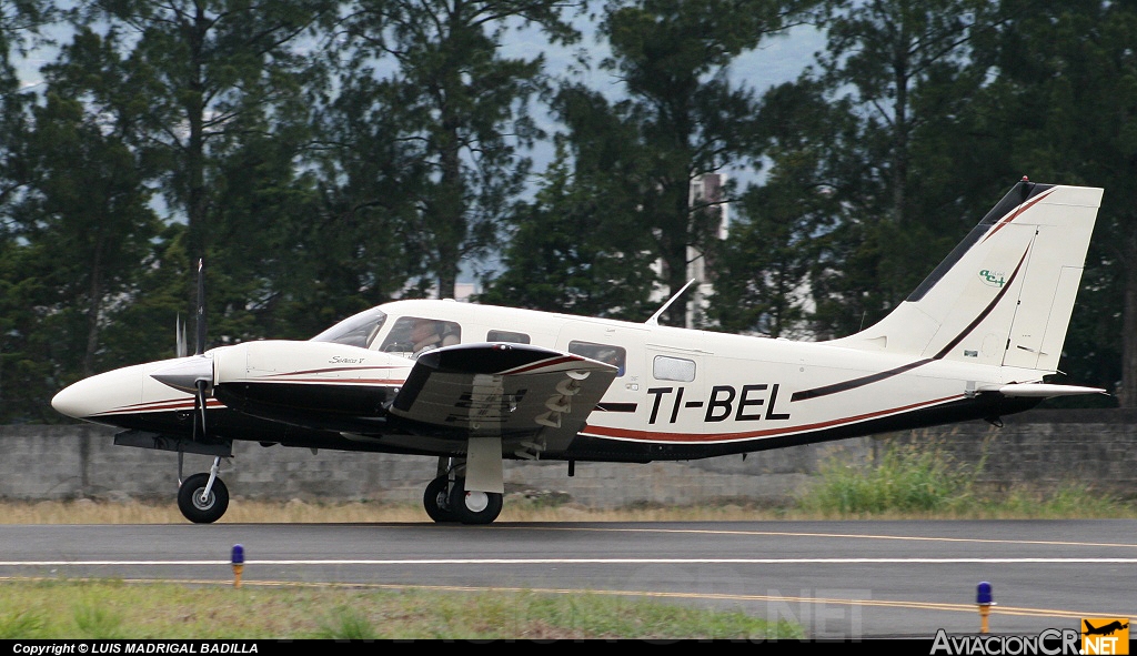 TI-BEL - Piper PA-34-220T Seneca V - Privado
