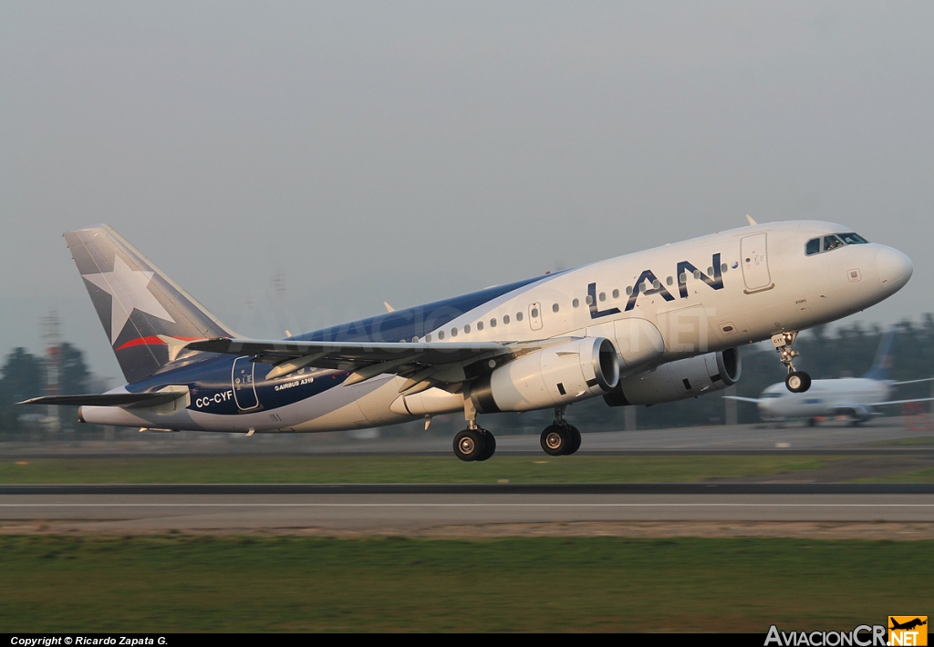 CC-CYF - Airbus A319-132 - LAN Airlines