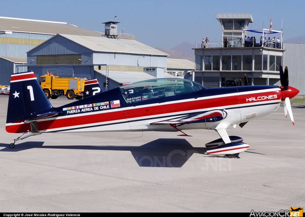 1 - Extra 300L - Fuerza Aerea de Chile