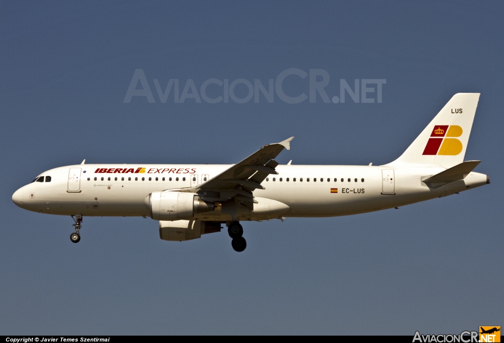 EC-LUS - Airbus A320-216 - Iberia Express
