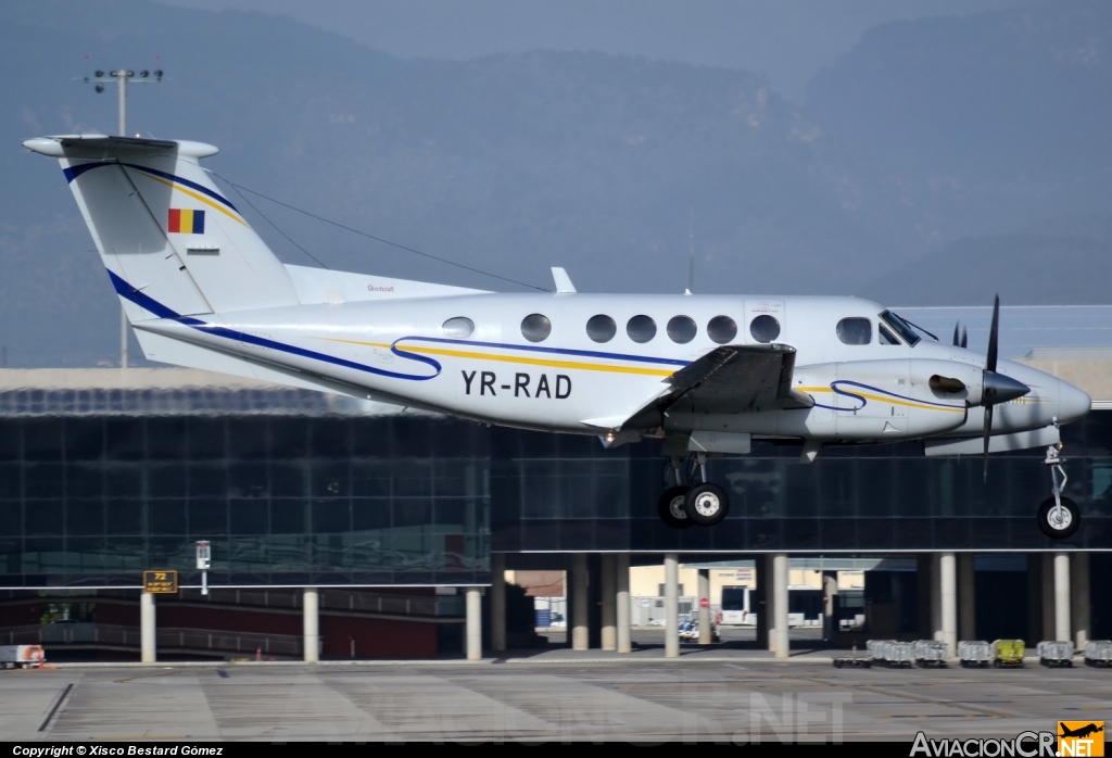YR-RAD - Beechcraft Super King Air B200 - Tuzla Air.