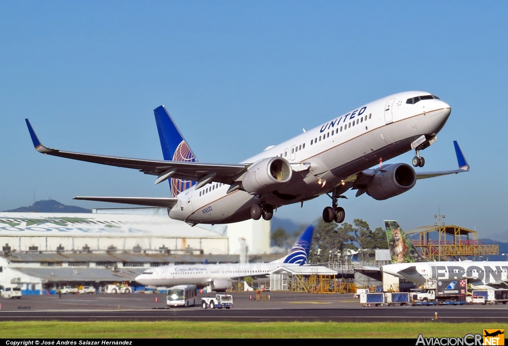 N76522 - Boeing 737-824 - United Airlines