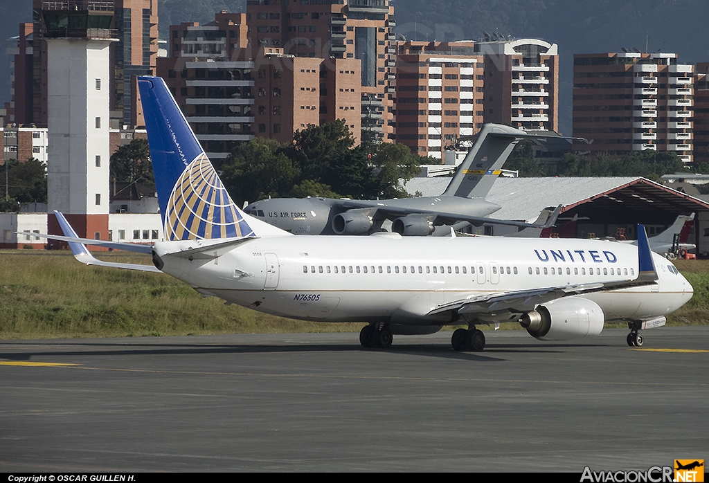 N76505 - Boeing 737-824 - United Airlines