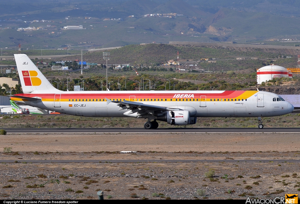 EC-JEJ - Airbus A321-211 - Iberia