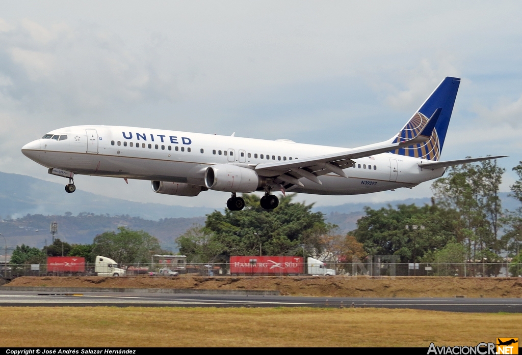 N39297 - Boeing 737-824 - Continental Airlines