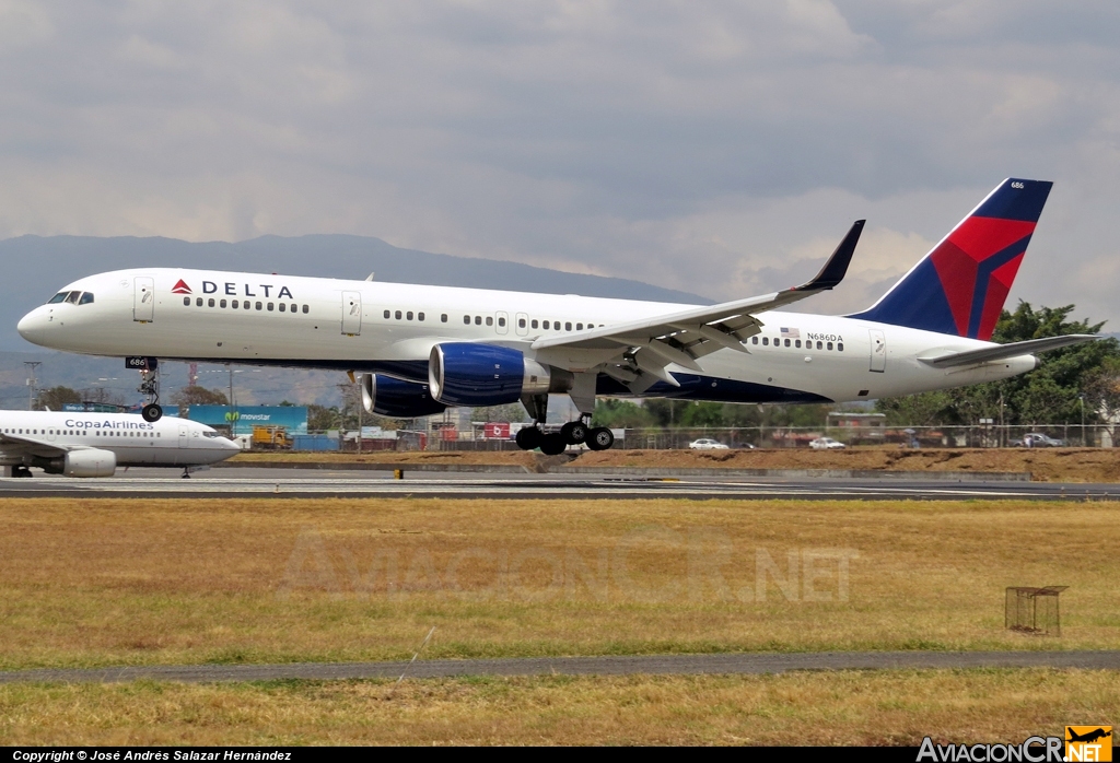 N686DA - Boeing 757-232 - Delta Airlines