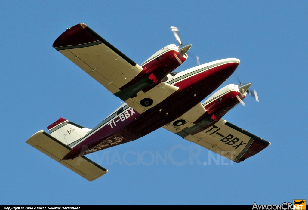 TI-BBX - Piper PA-34-220T Seneca V - Privado