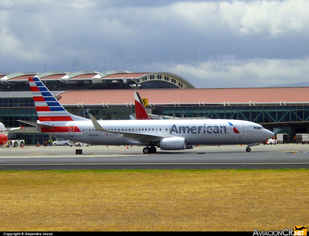 N945NN - Boeing 737-823 - American Airlines