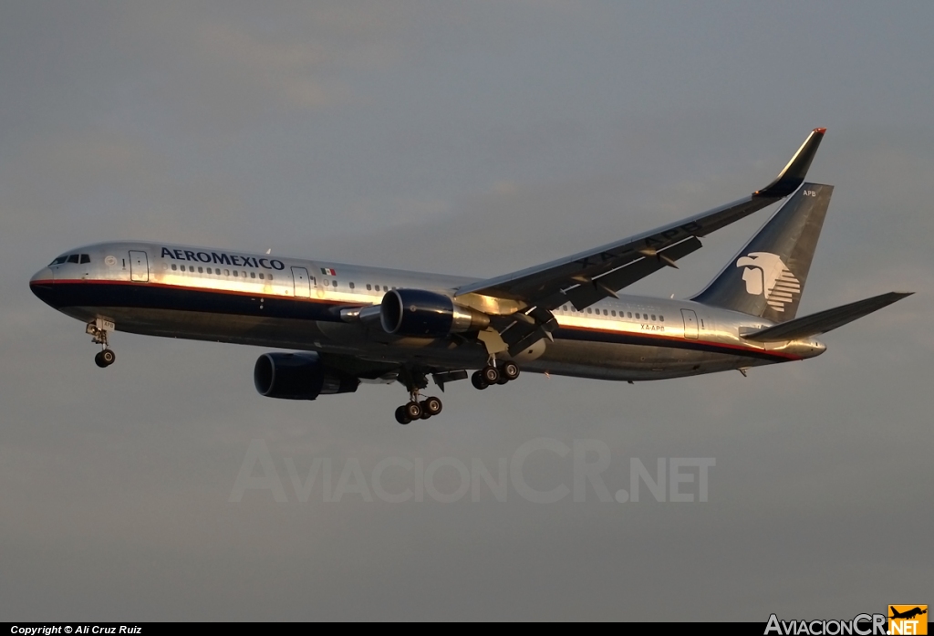 XA-APB - Boeing 767-3Q8/ER - Aeromexico
