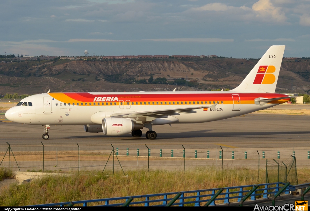 EC-LXQ - Airbus A320-216 - Iberia