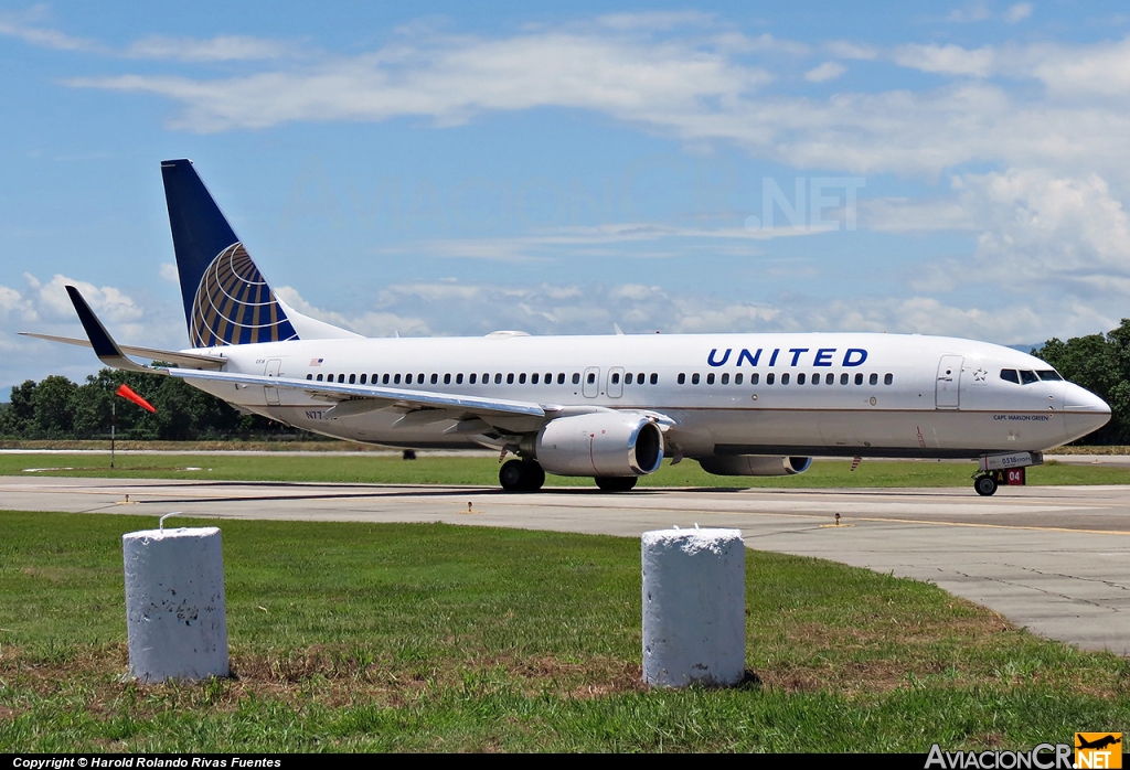 N77518 - Boeing 737-824 - United Airlines