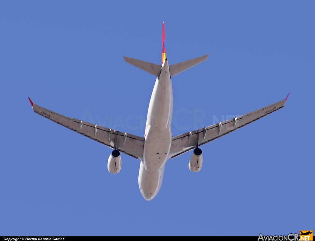 N974AV - Airbus A330-243 - Avianca