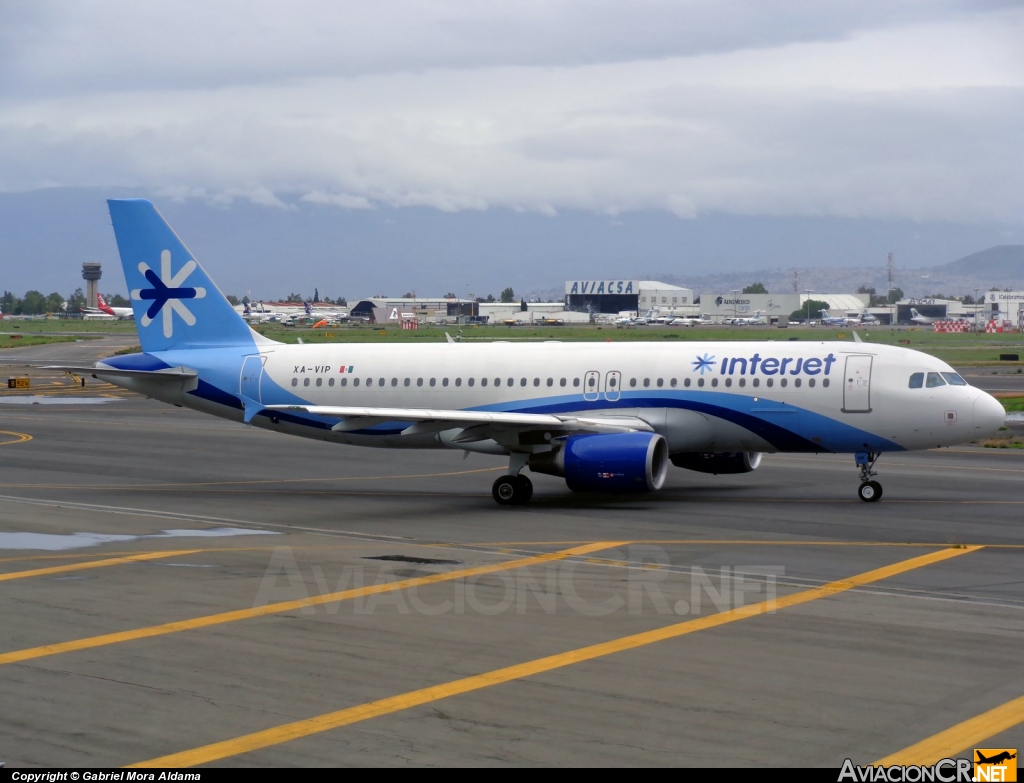 XA-VIP - Airbus A320-214 - Interjet