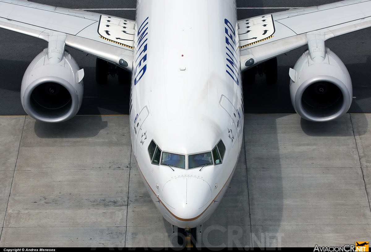 N76526 - Boeing 737-824 - United Airlines
