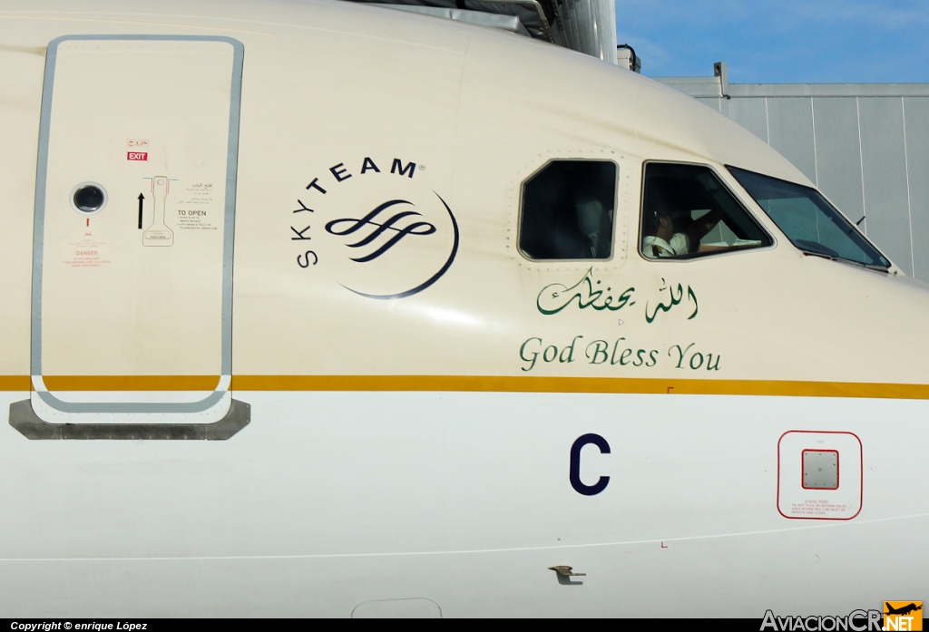 HZ-AS12 - Airbus A320-212 - Saudi Arabian Airlines