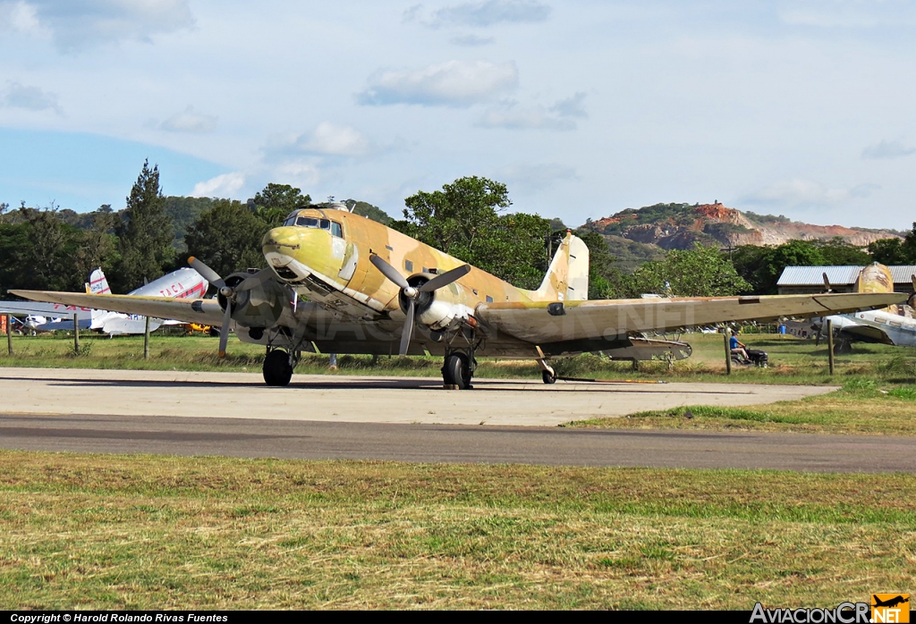 FAH-303 - Douglas C-47D Skytrain (DC-3) - Fuerza Aerea Hondureña