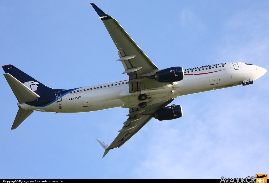XA-AMC - Boeing 737-852 - Aeromexico