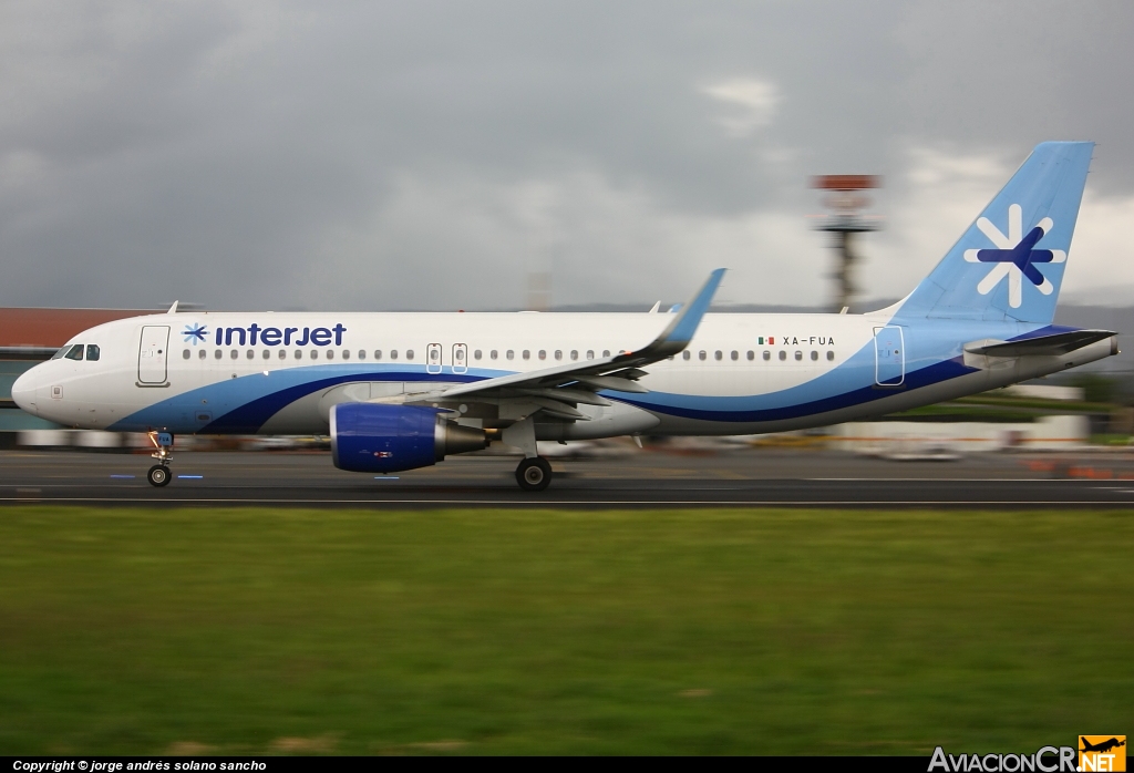 XA-FUA - Airbus A320-214 - Interjet