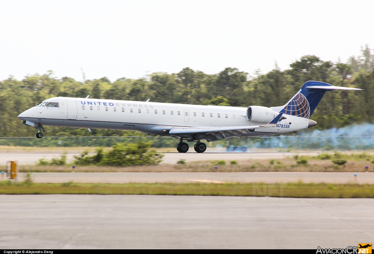 N785SK - Bombardier CRJ-700 (CL-600-2C10) - United Express (SkyWest Airlines)