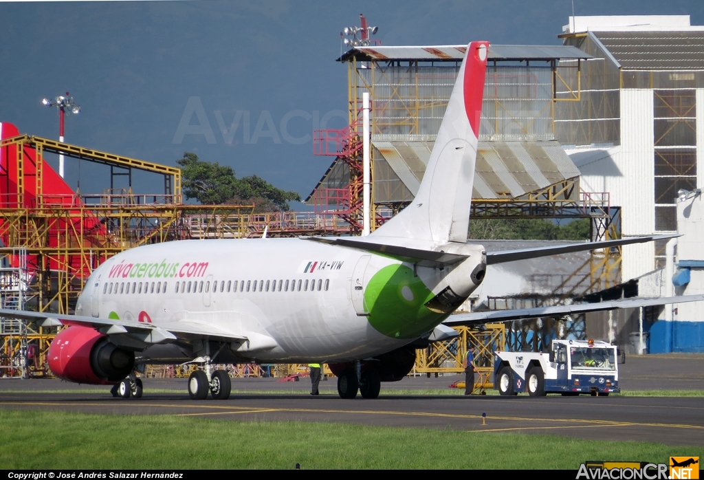 XA-VIW - Boeing 737-36Q - Viva Aerobus