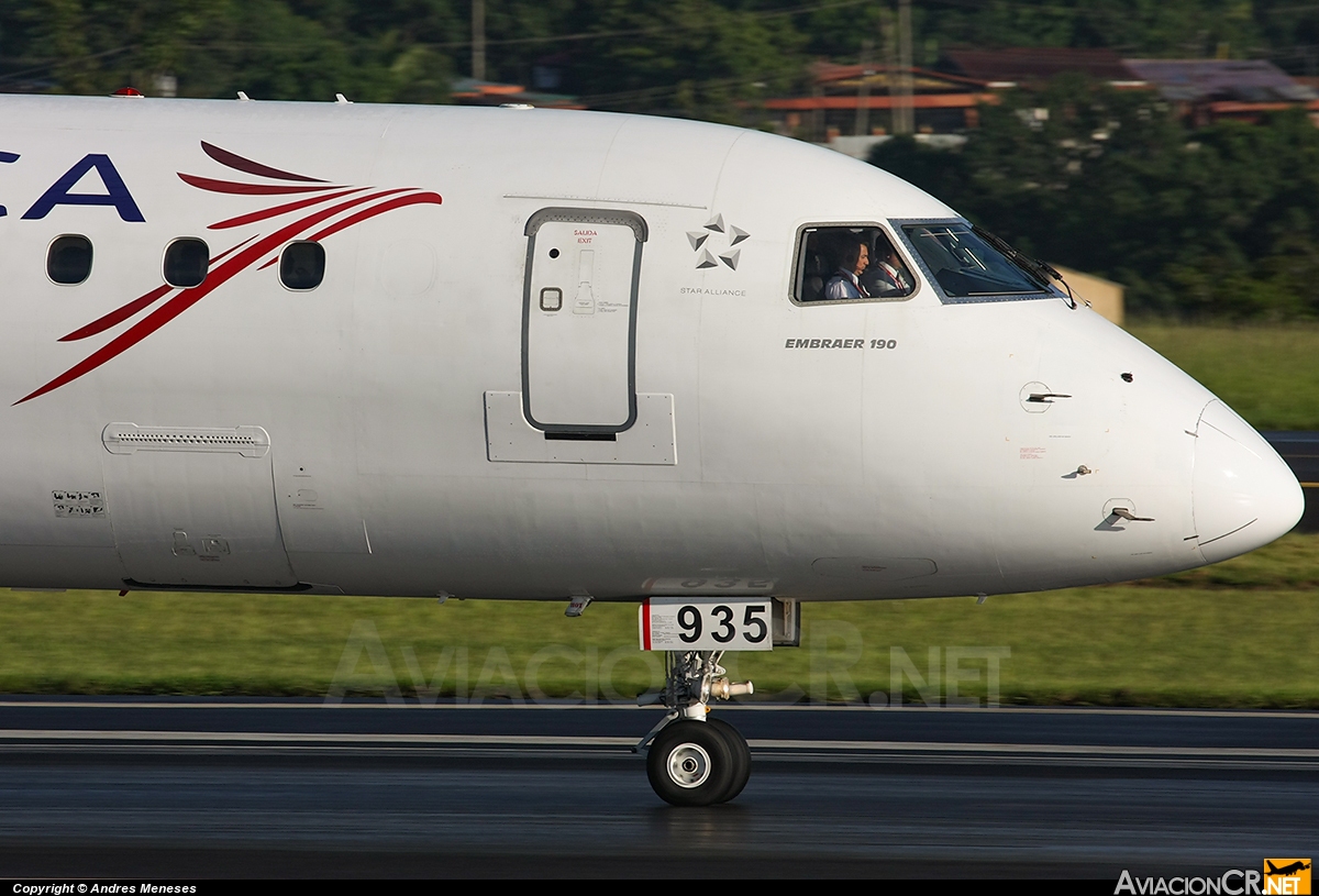 N935TA - Embraer 190-100IGW - TACA