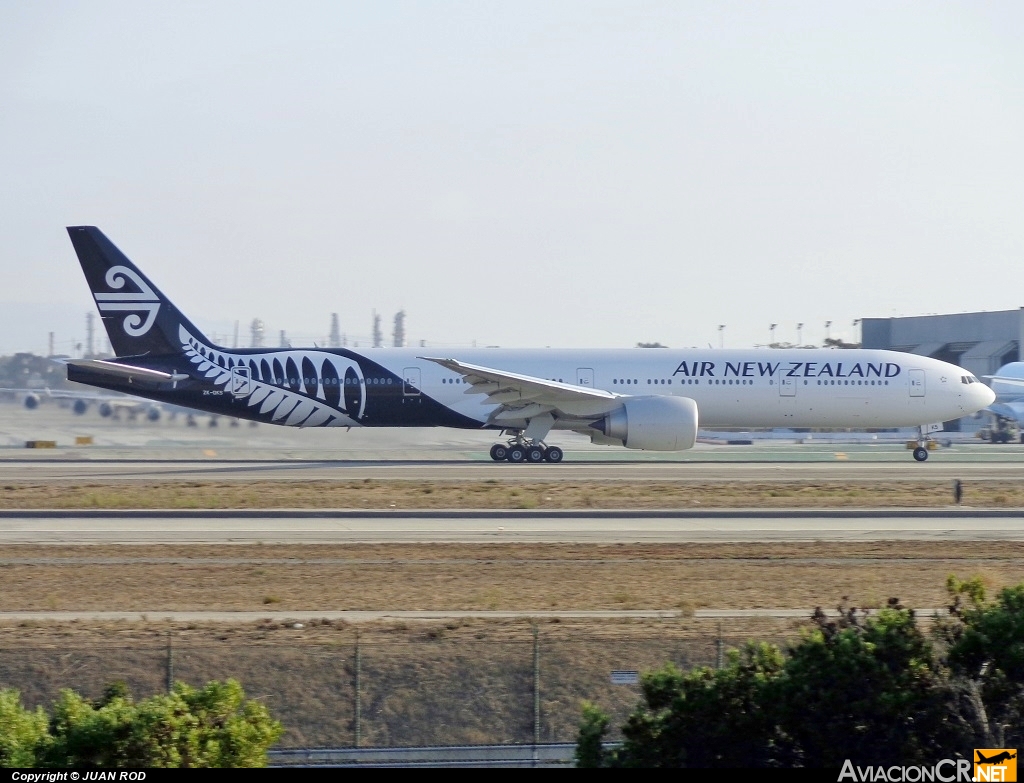 ZK-OKS - Boeing 777-319/ER - Air New Zealand