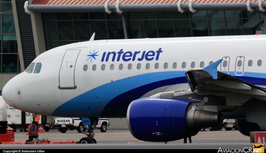 XA-MYR - Airbus A320-214 - Interjet