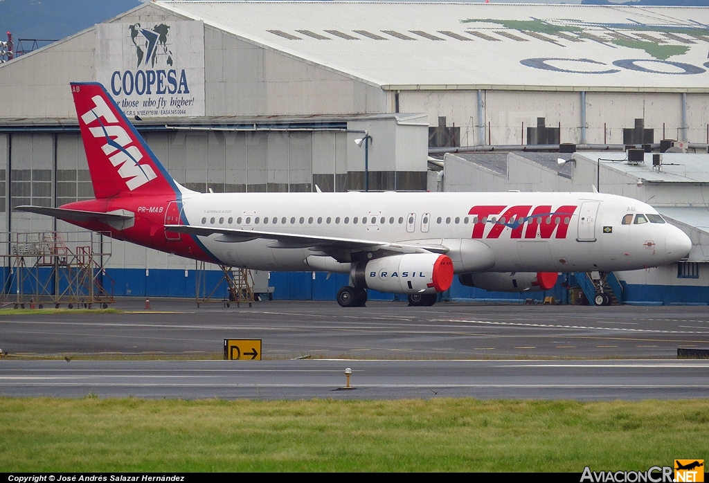 PR-MAB - Airbus A320-232 - TAM