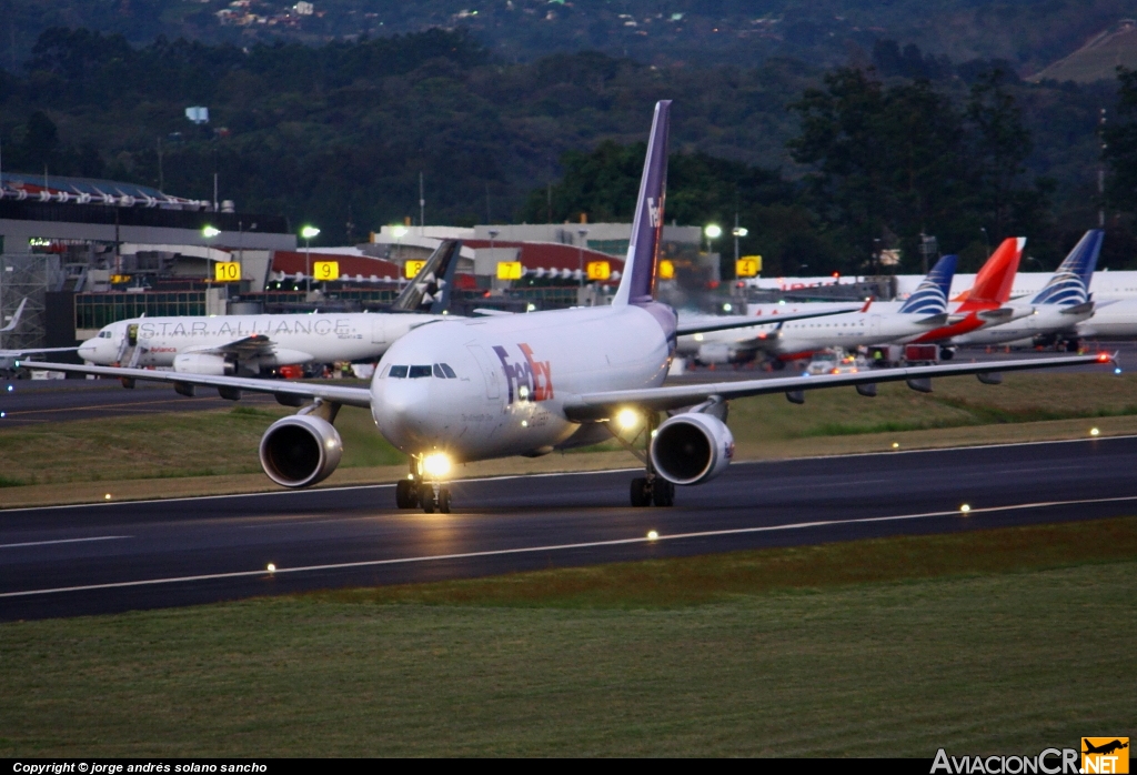 N689FE - Airbus A300F4-605R - FedEx