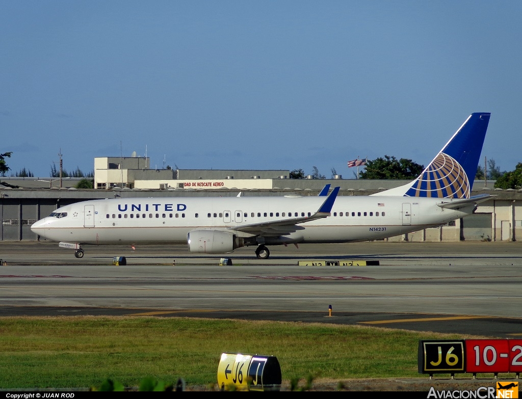 N14231 - Boeing 737-824 - United Airlines