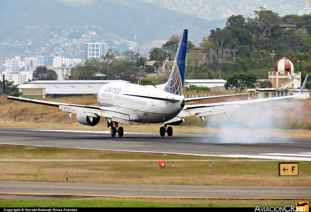 N29717 - Boeing 737-724 - United Airlines
