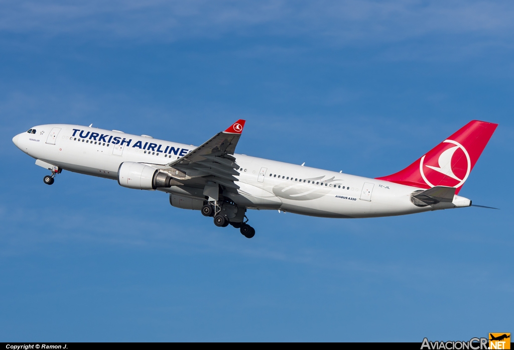 TC-JIL - Airbus A330-203 - Turkish Airlines