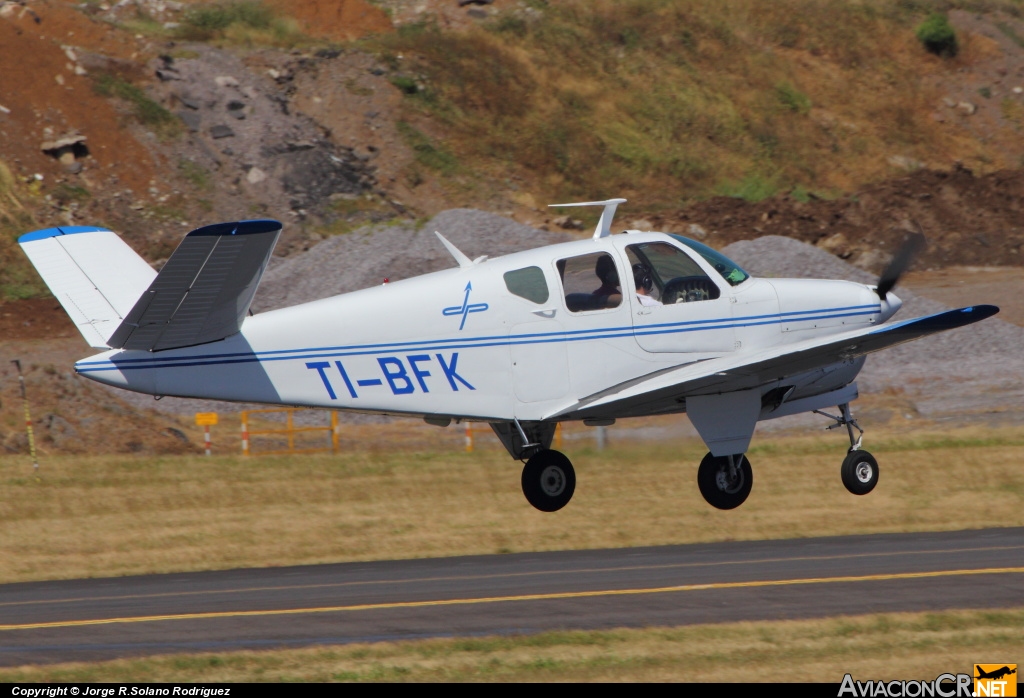 TI-BFK - Beechcraft V35 Bonanza - Aerotica Escuela de Aviación