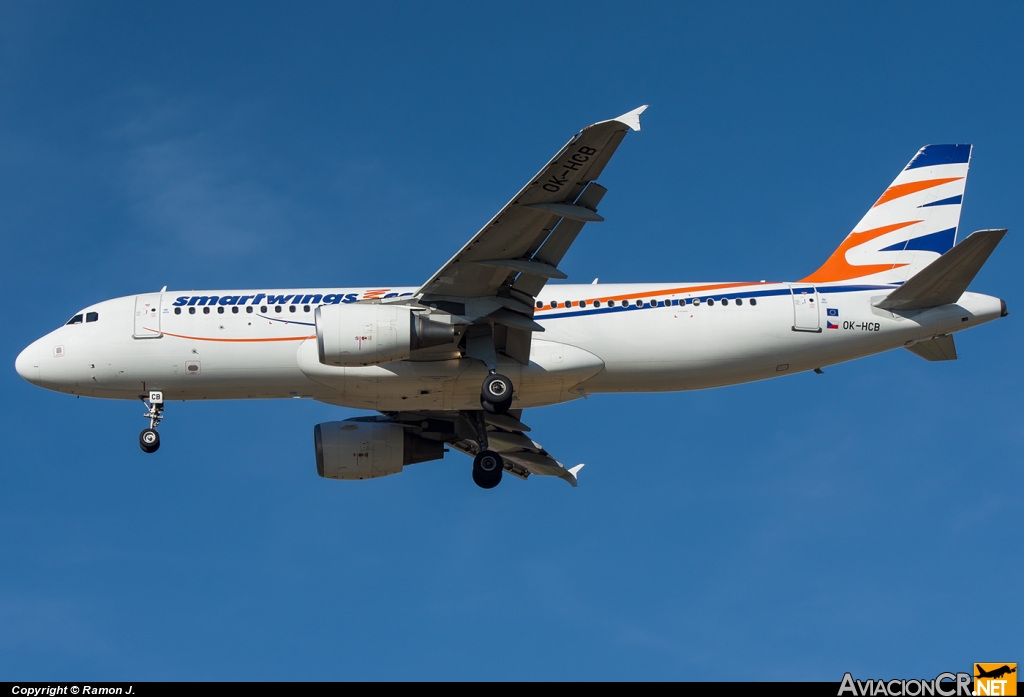 OK-HCB - Airbus A320-214 - Smartwings