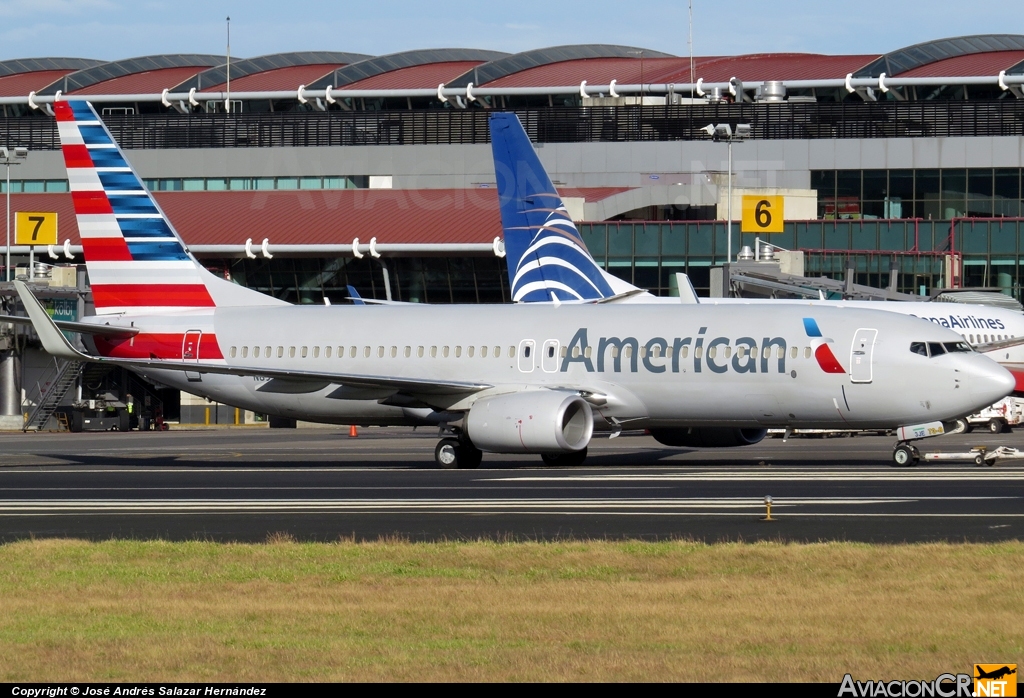 N895NN - Boeing 737-824 - American Airlines