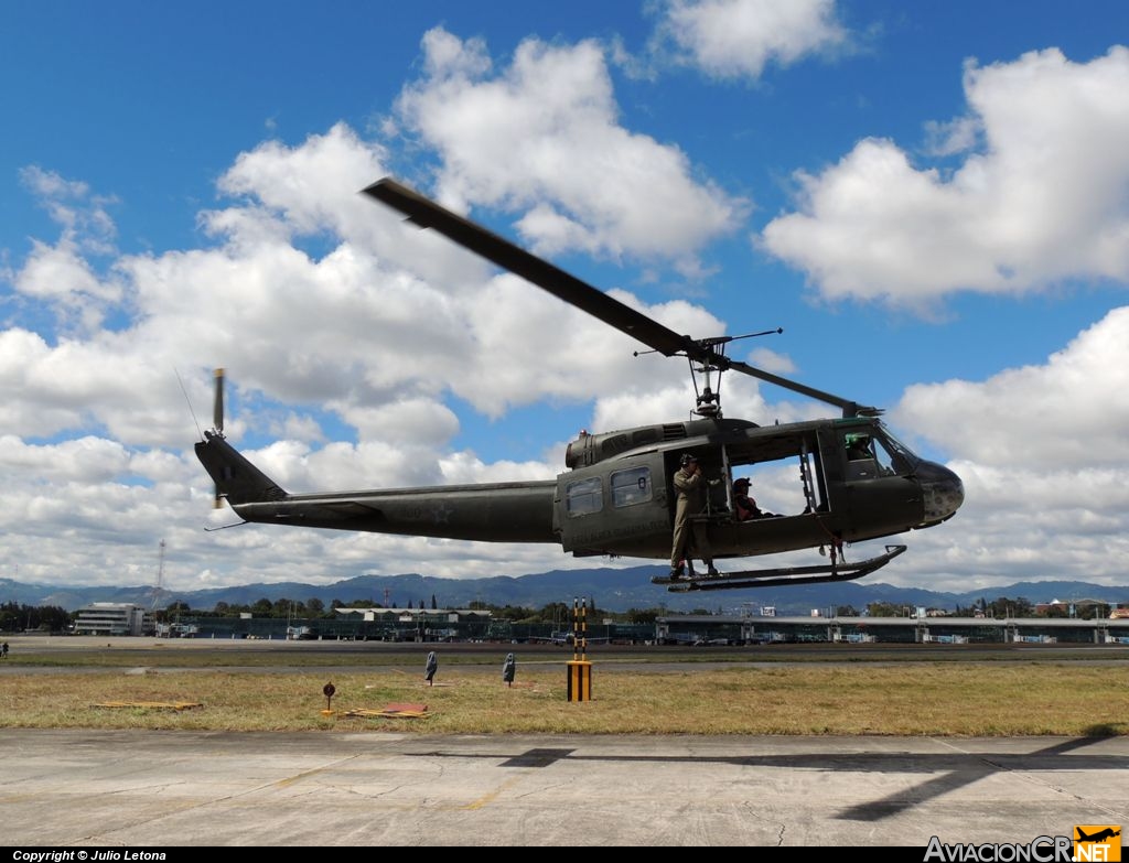 100 - Bell UH-1 (GenÃ©rico) - Fuerza AÃ©rea Guatemalteca