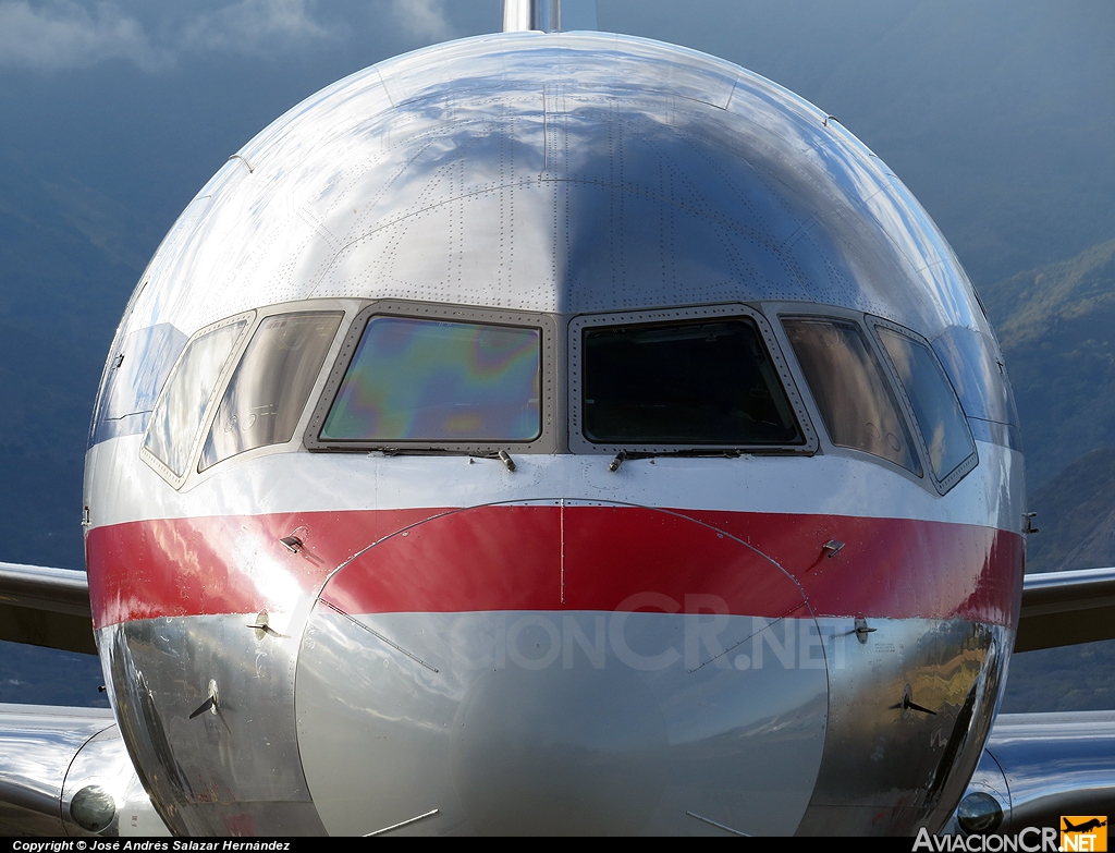 N604AA - Boeing 757-223 - American Airlines