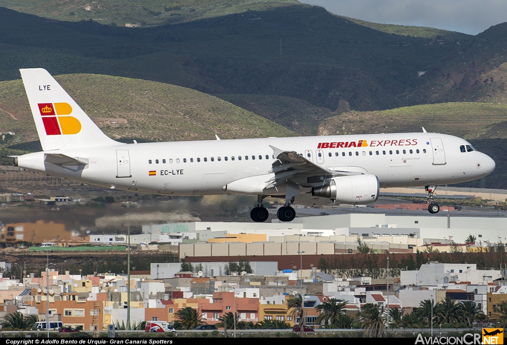 EC-LYE - Airbus A320-216 - Iberia Express